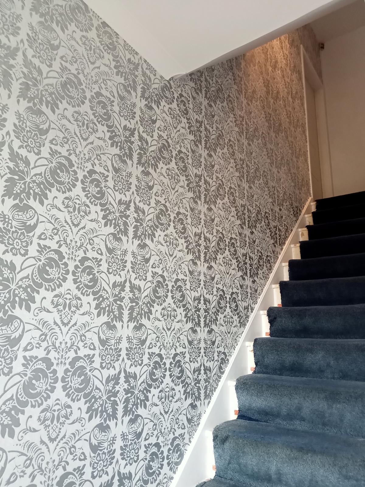 wallpaper hanging Clapham, SW4